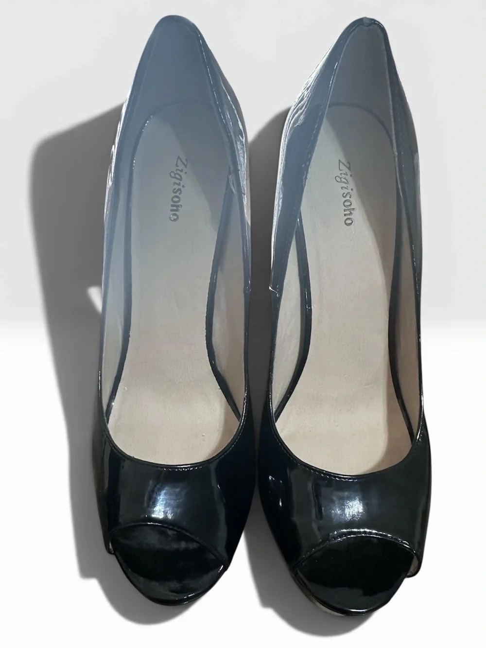 Zigi Soho Black Patent Peep Toe Platform Pumps in excellent condition - Size 10
